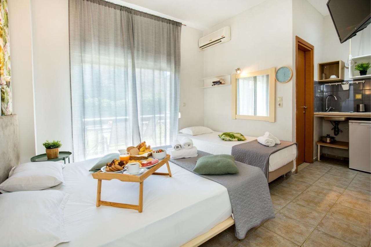 Discovery Hotel Лименария Стая снимка