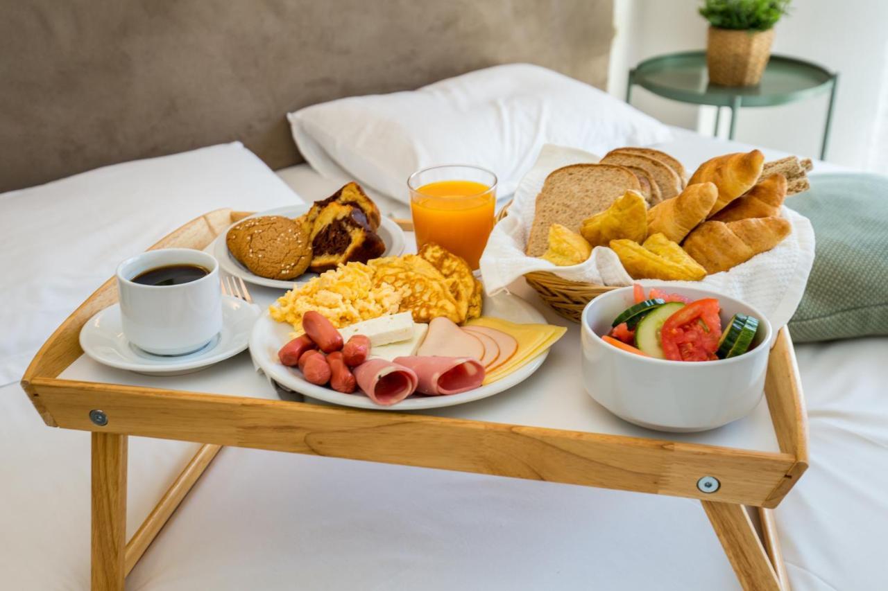 Discovery Hotel Лименария Екстериор снимка