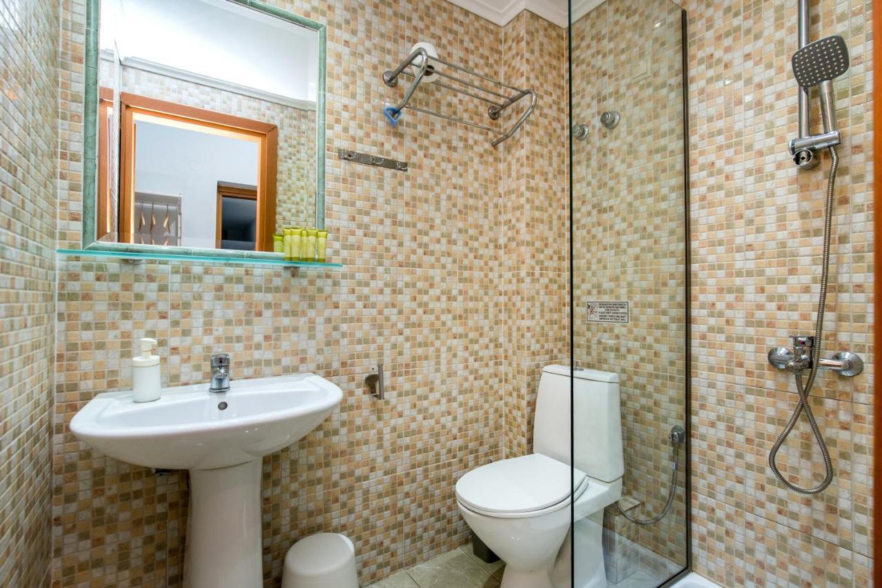 Discovery Hotel Лименария Екстериор снимка